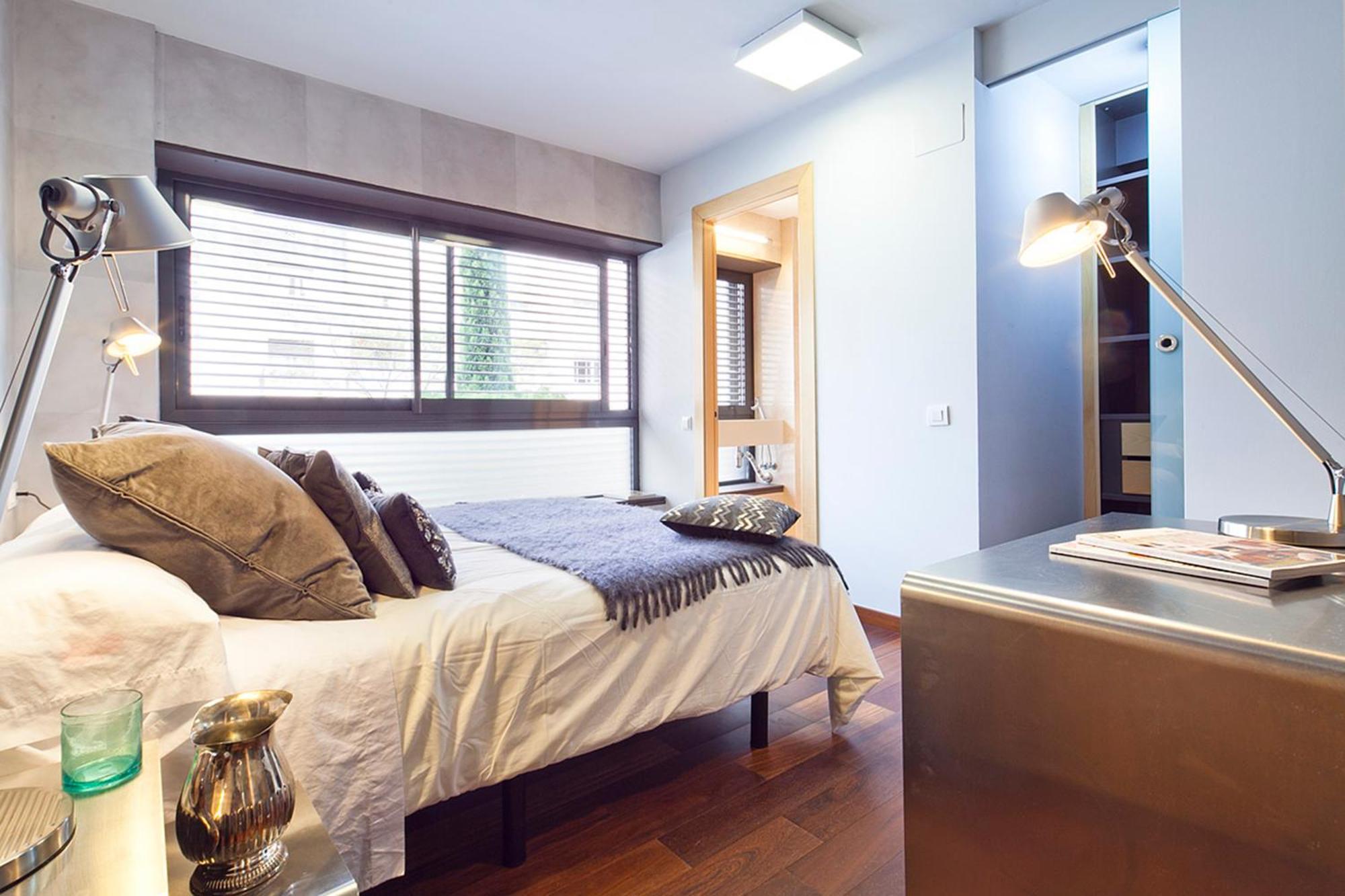 ברצלונה My Space Emirates - Splendid Apartment With Terrace And Pool Near Park Gueell מראה חיצוני תמונה